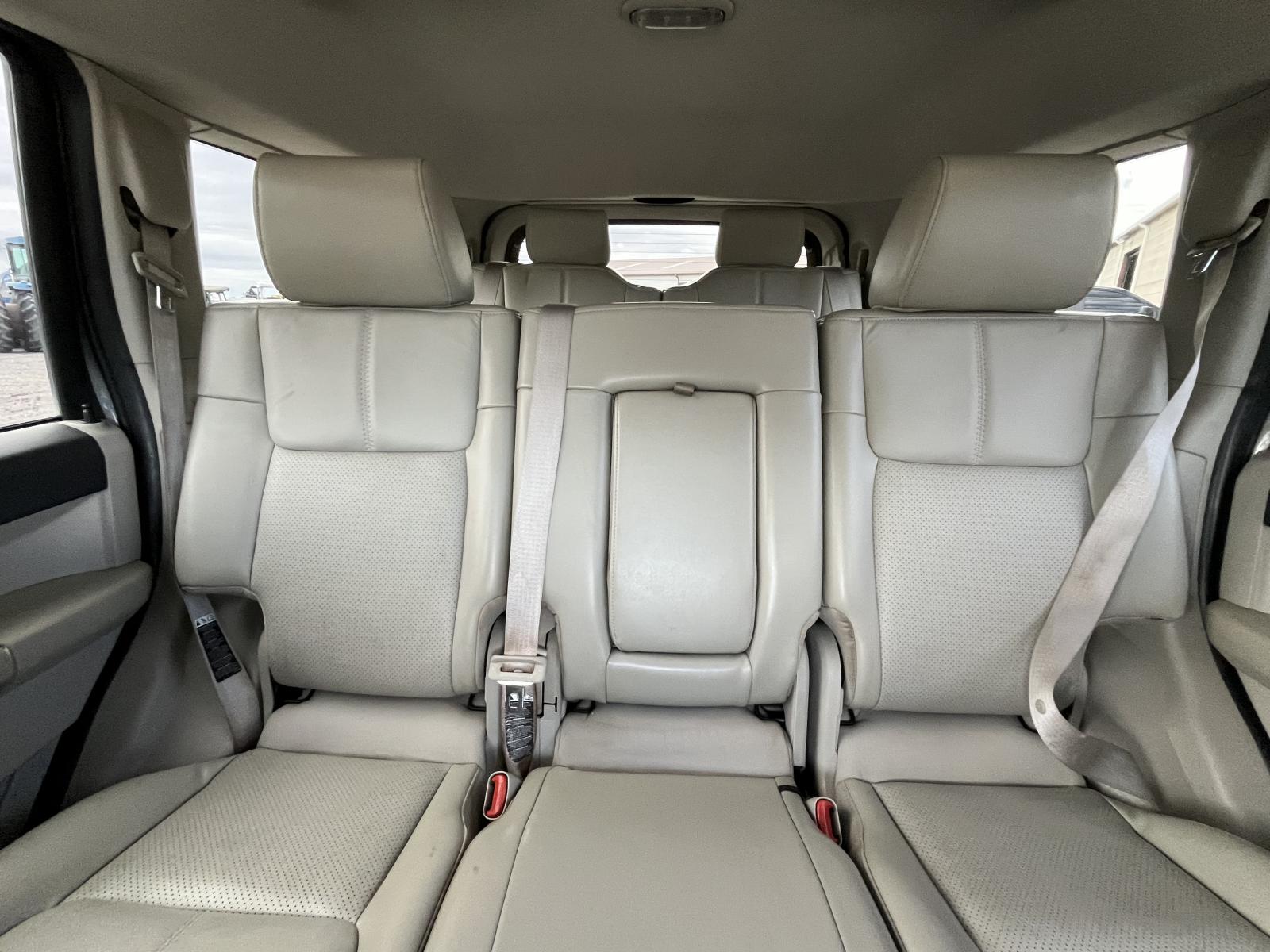 ./imagenes/INVOICE/2019/15272/JEEP COMMANDER 4X4 LIMITED (14).JPG